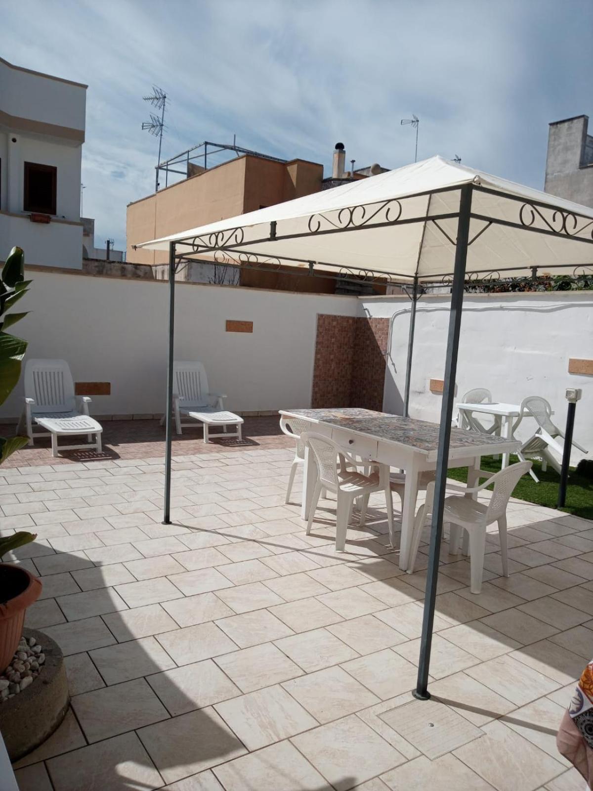 Willa Casa Aurelia Santa Maria al Bagno Zewnętrze zdjęcie